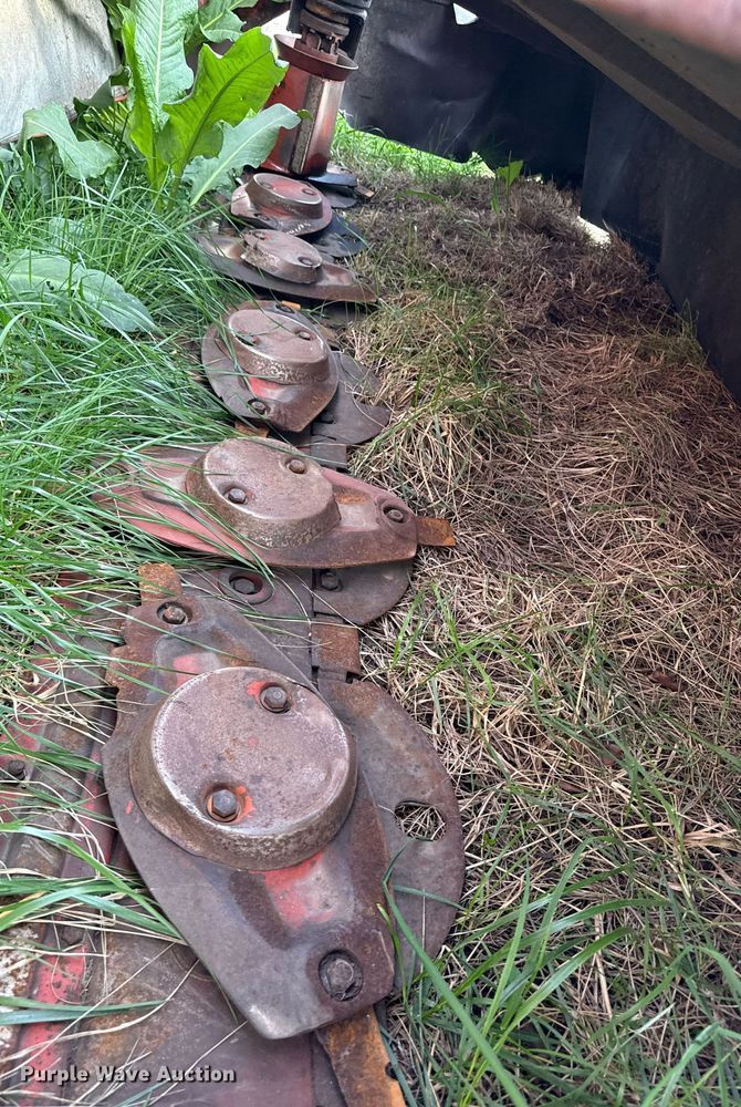 image for item DS4269 Kuhn GMD313TG disc mower