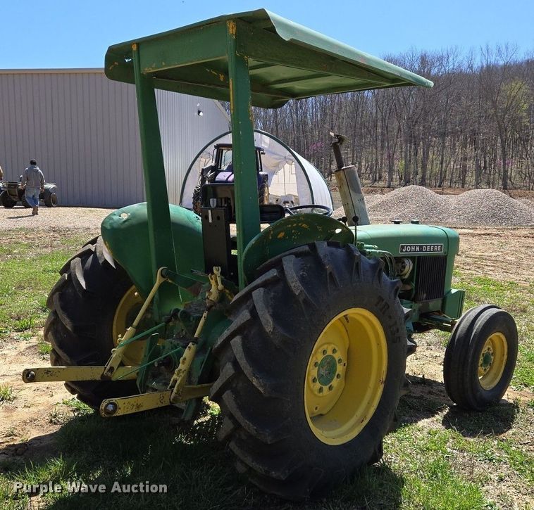 image for item DS5380 John Deere JD 300 tractor