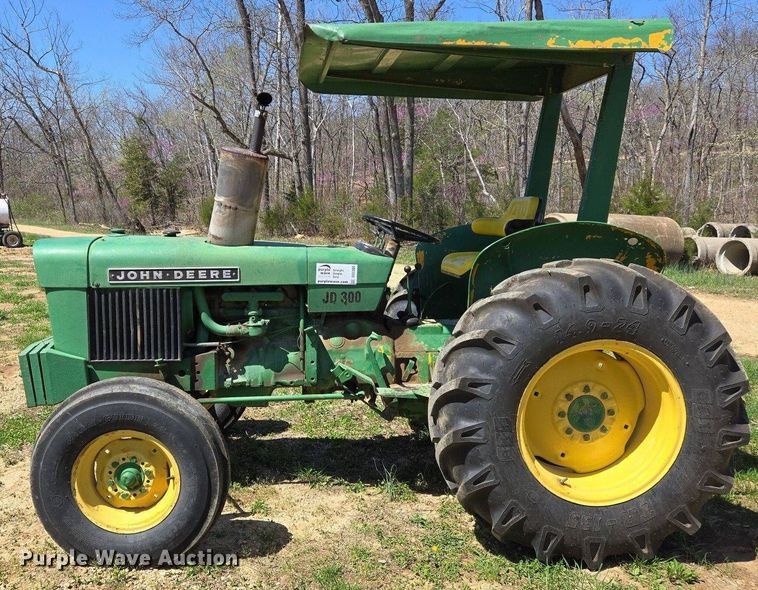 image for item DS5380 John Deere JD 300 tractor