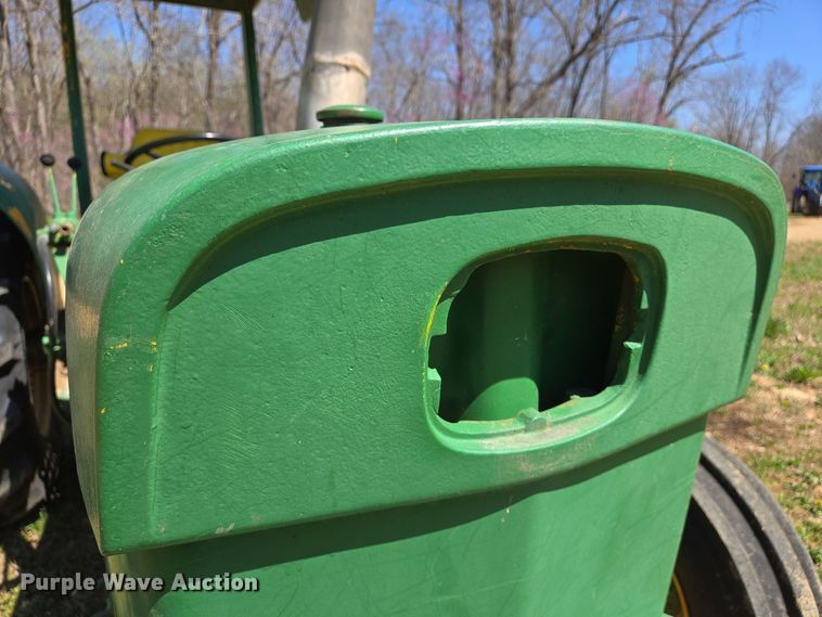 image for item DS5380 John Deere JD 300 tractor