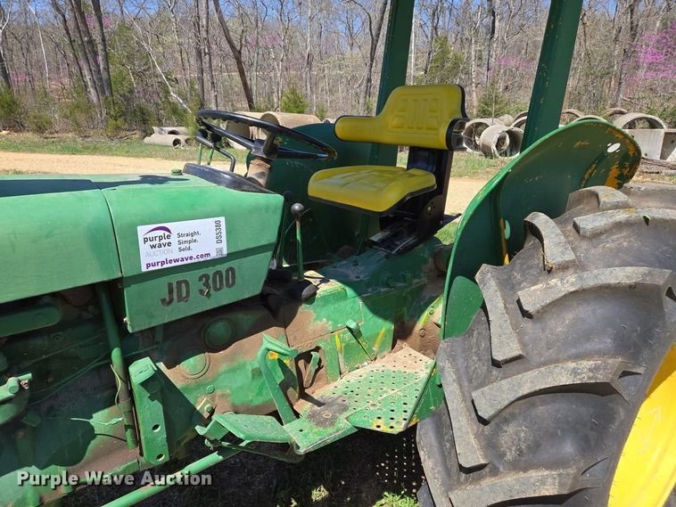 image for item DS5380 John Deere JD 300 tractor
