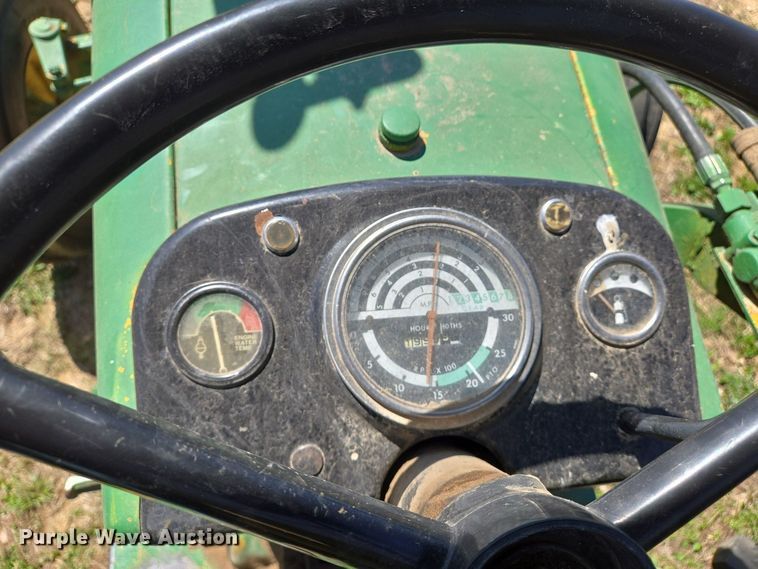 image for item DS5380 John Deere JD 300 tractor
