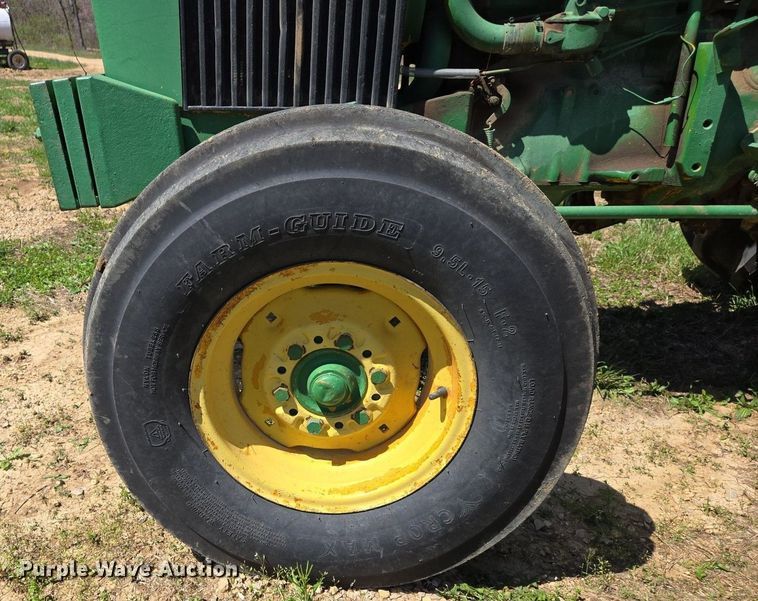 image for item DS5380 John Deere JD 300 tractor