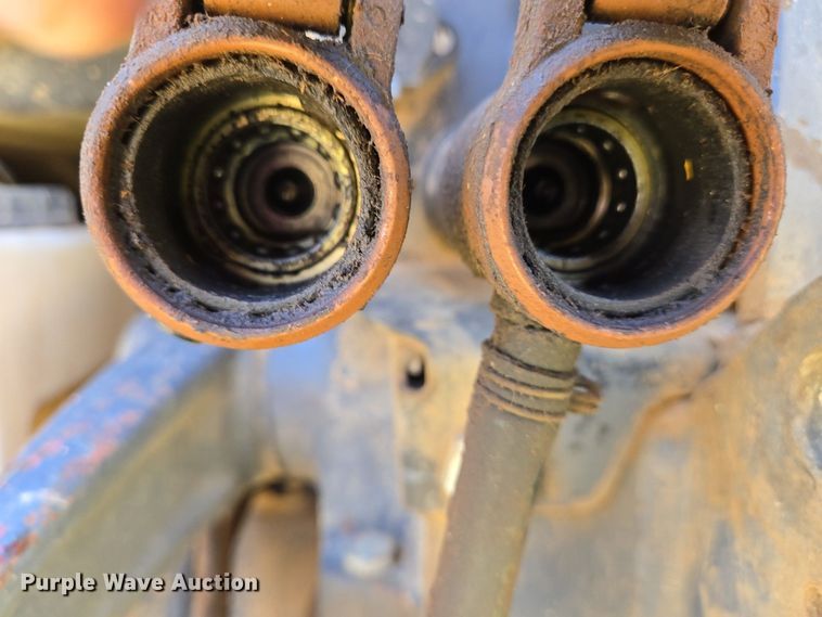 image for item DS5381 1997 New Holland 4835 MFWD tractor