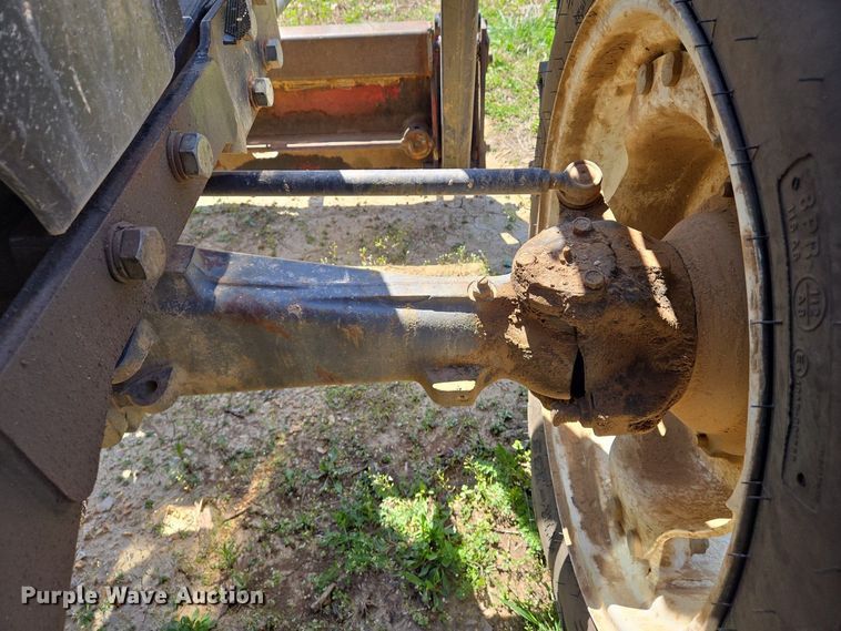 image for item DS5381 1997 New Holland 4835 MFWD tractor