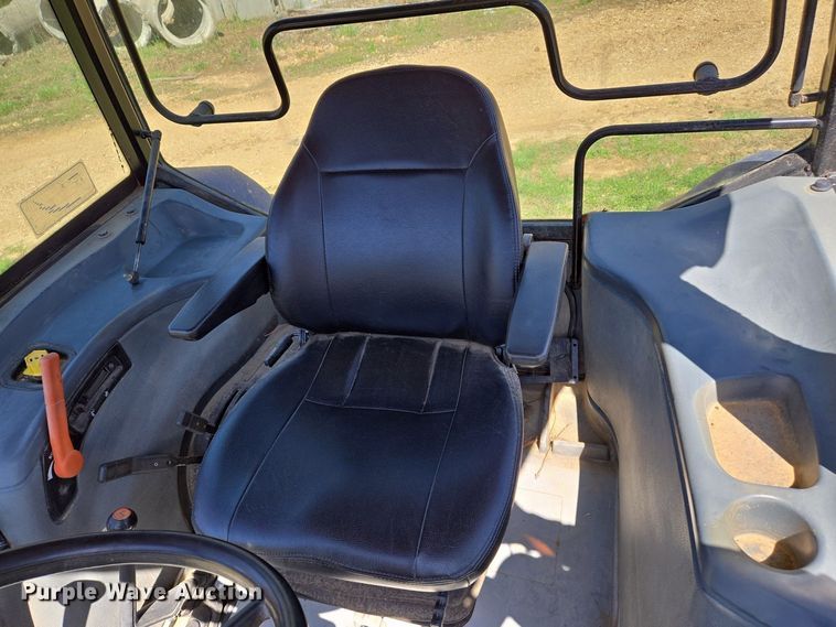 image for item DS5381 1997 New Holland 4835 MFWD tractor