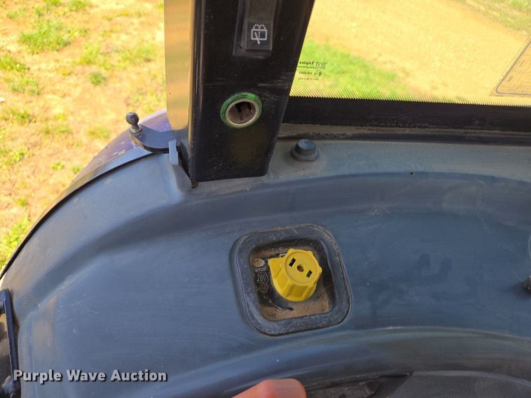 image for item DS5381 1997 New Holland 4835 MFWD tractor