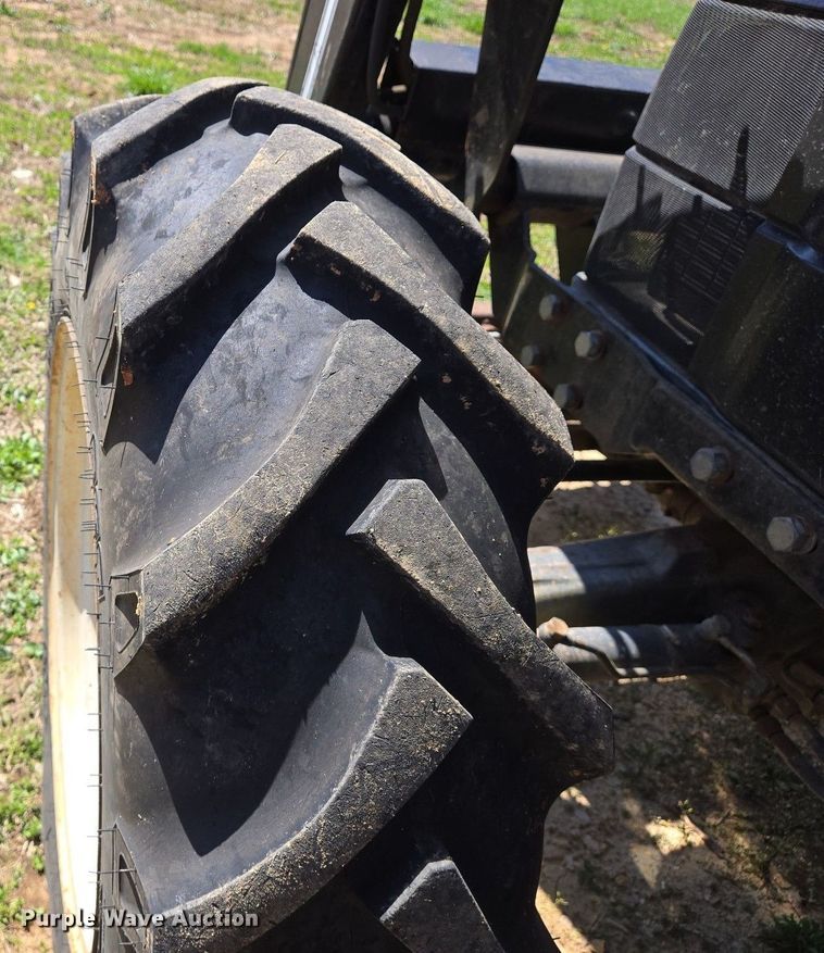 image for item DS5381 1997 New Holland 4835 MFWD tractor