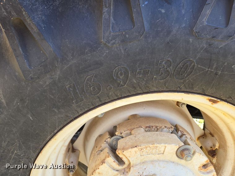 image for item DS5381 1997 New Holland 4835 MFWD tractor