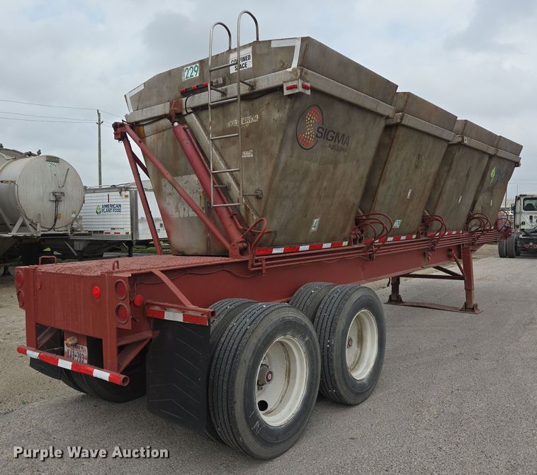 image for item DT4787 1979 Killebrew fertilizer tender trailer