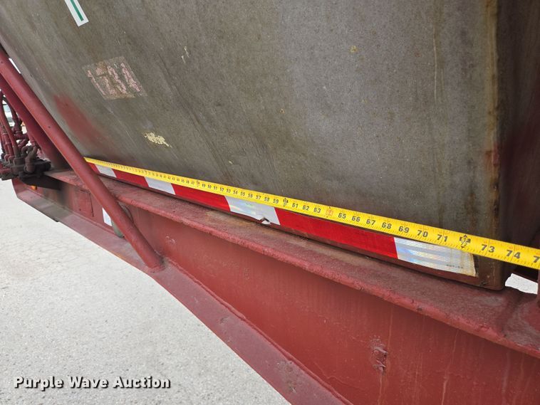 image for item DT4787 1979 Killebrew fertilizer tender trailer