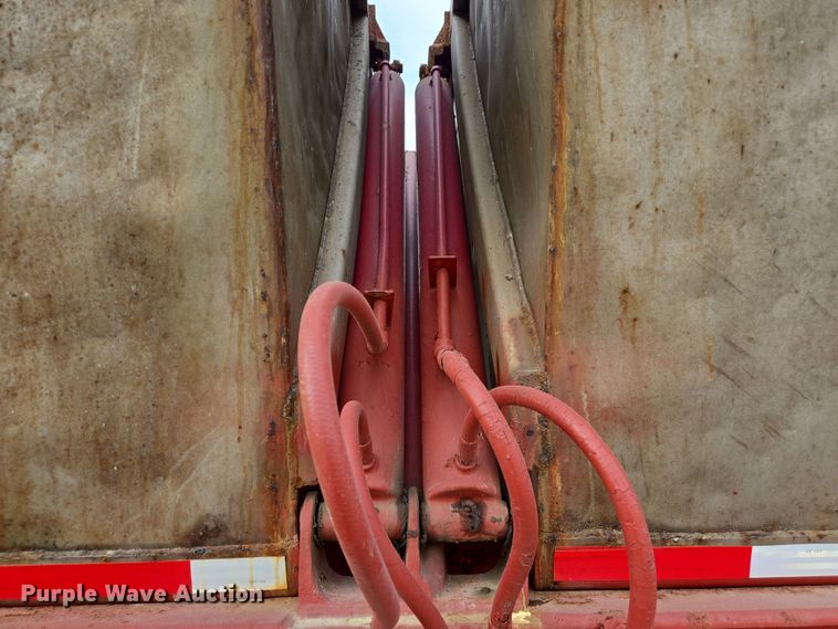 image for item DT4787 1979 Killebrew fertilizer tender trailer