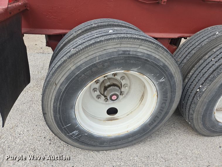 image for item DT4787 1979 Killebrew fertilizer tender trailer