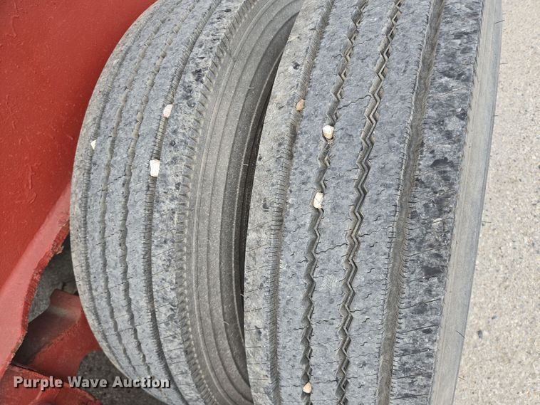 image for item DT4787 1979 Killebrew fertilizer tender trailer