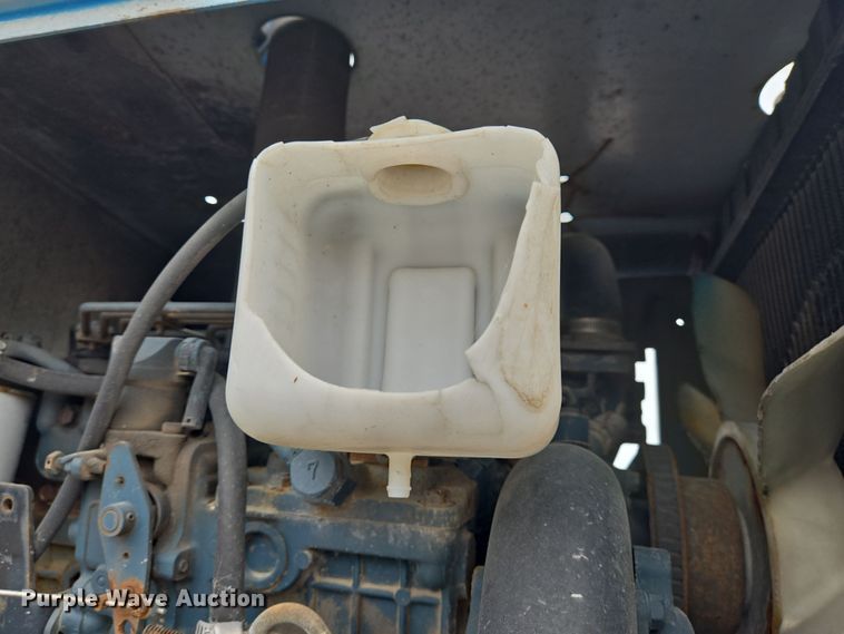 image for item DT4788 2013 Behnke Enterprises Doyle fertilizer tender trailer