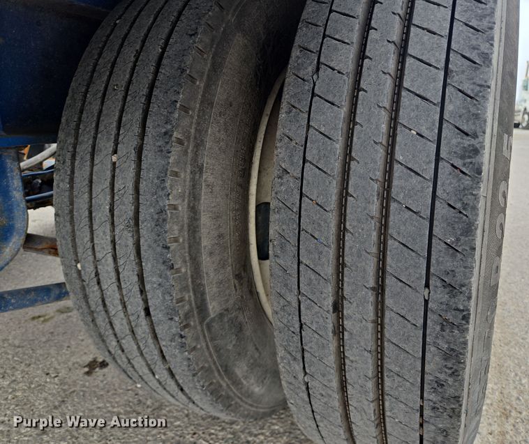 image for item DT4788 2013 Behnke Enterprises Doyle fertilizer tender trailer