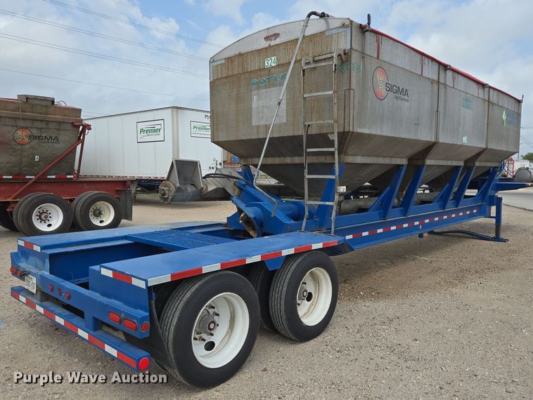 image for item DT4790 2013 Behnke Enterprise Doyle fertilizer tender trailer