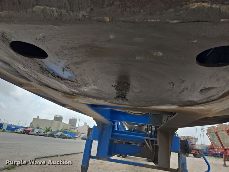 image for item DT4790 2013 Behnke Enterprise Doyle fertilizer tender trailer