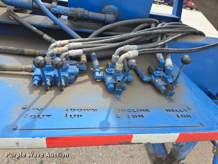 image for item DT4790 2013 Behnke Enterprise Doyle fertilizer tender trailer