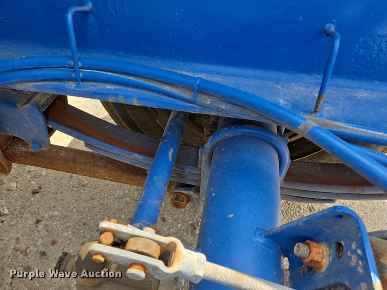 image for item DT4790 2013 Behnke Enterprise Doyle fertilizer tender trailer