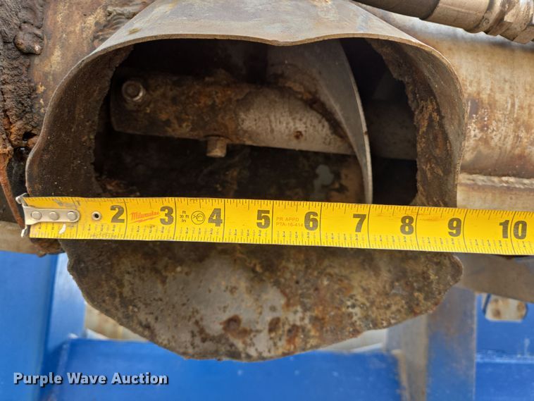 image for item DT4790 2013 Behnke Enterprise Doyle fertilizer tender trailer