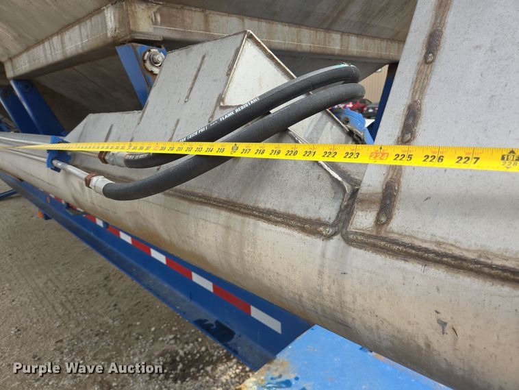 image for item DT4790 2013 Behnke Enterprise Doyle fertilizer tender trailer