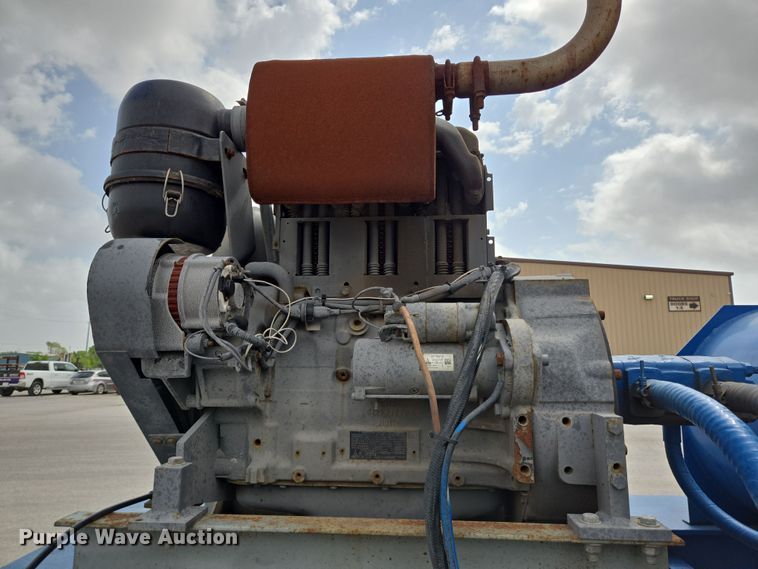 image for item DT4790 2013 Behnke Enterprise Doyle fertilizer tender trailer