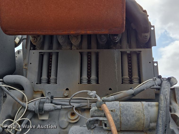 image for item DT4790 2013 Behnke Enterprise Doyle fertilizer tender trailer