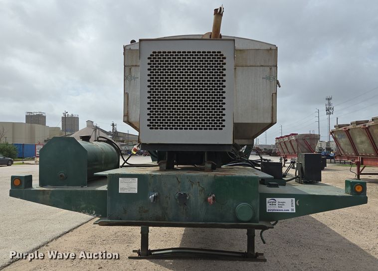 image for item DT4791 2013 Behnke Enterprises Doyle fertilizer tender trailer