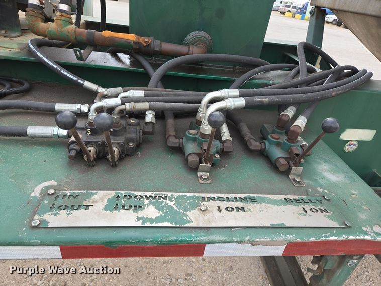 image for item DT4791 2013 Behnke Enterprises Doyle fertilizer tender trailer