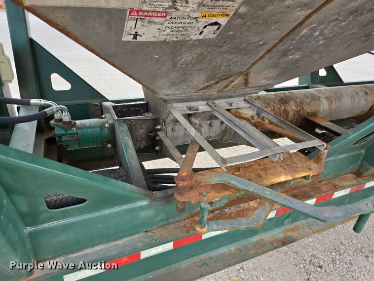 image for item DT4791 2013 Behnke Enterprises Doyle fertilizer tender trailer