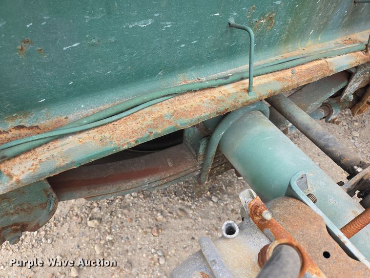 image for item DT4791 2013 Behnke Enterprises Doyle fertilizer tender trailer