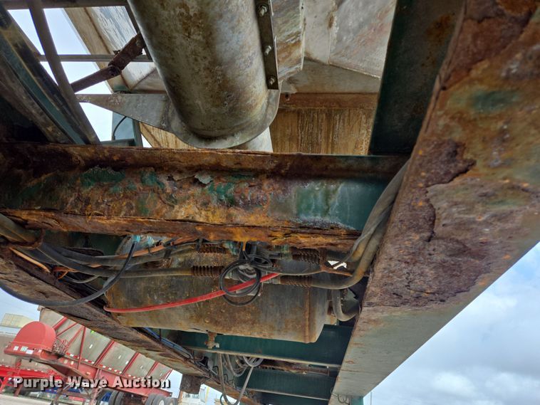 image for item DT4791 2013 Behnke Enterprises Doyle fertilizer tender trailer