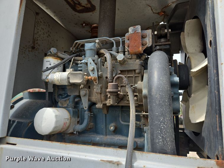 image for item DT4791 2013 Behnke Enterprises Doyle fertilizer tender trailer