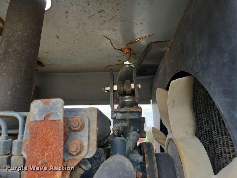 image for item DT4791 2013 Behnke Enterprises Doyle fertilizer tender trailer