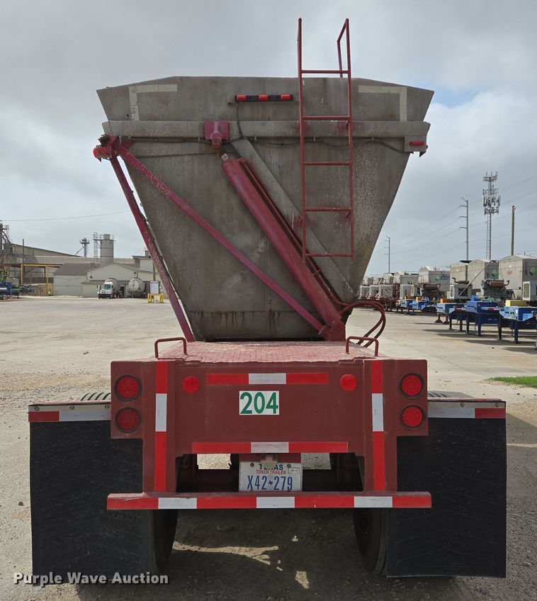 image for item DT4792 1969 Killebrew fertilizer tender trailer