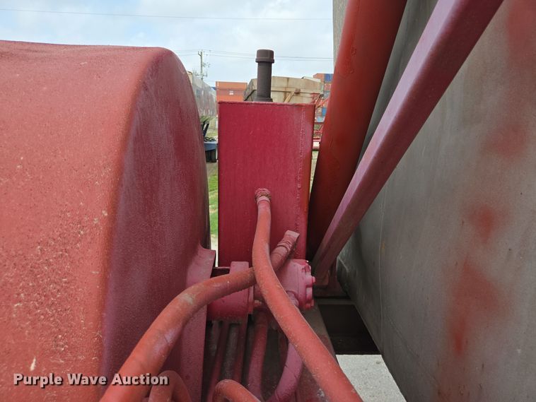 image for item DT4792 1969 Killebrew fertilizer tender trailer