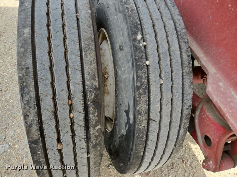 image for item DT4792 1969 Killebrew fertilizer tender trailer