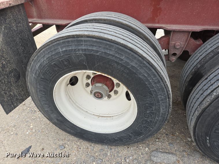 image for item DT4792 1969 Killebrew fertilizer tender trailer