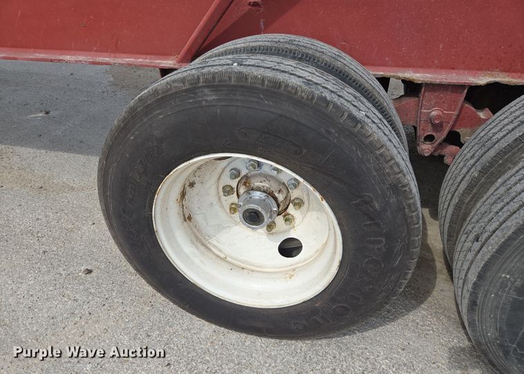 image for item DT4792 1969 Killebrew fertilizer tender trailer