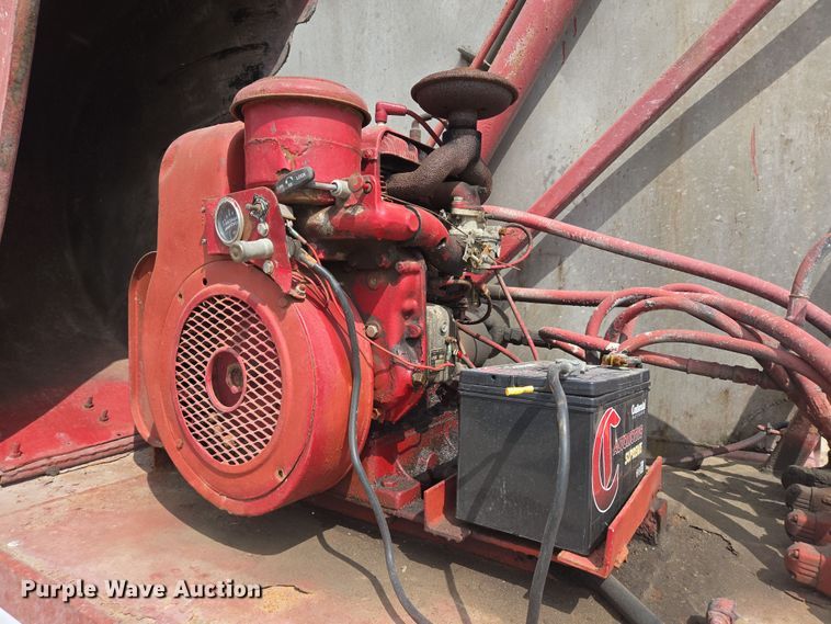 image for item DT4793 1974 Killebrew fertilizer tender trailer