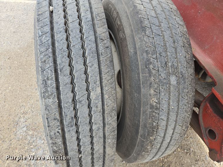 image for item DT4793 1974 Killebrew fertilizer tender trailer