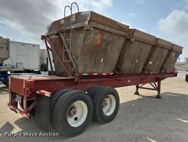 image for item DT4794 1980 Killebrew fertilizer tender trailer