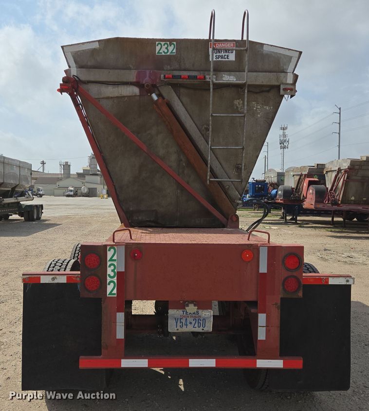 image for item DT4794 1980 Killebrew fertilizer tender trailer