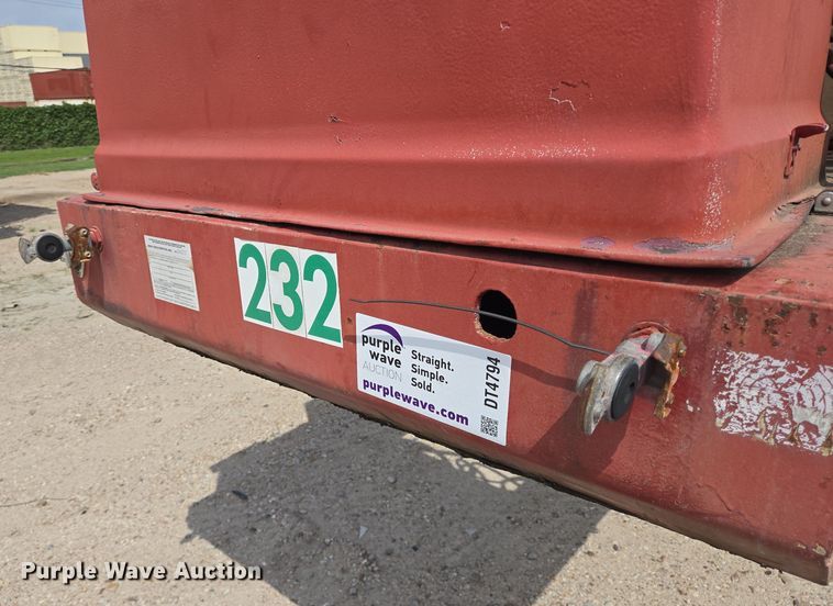 image for item DT4794 1980 Killebrew fertilizer tender trailer