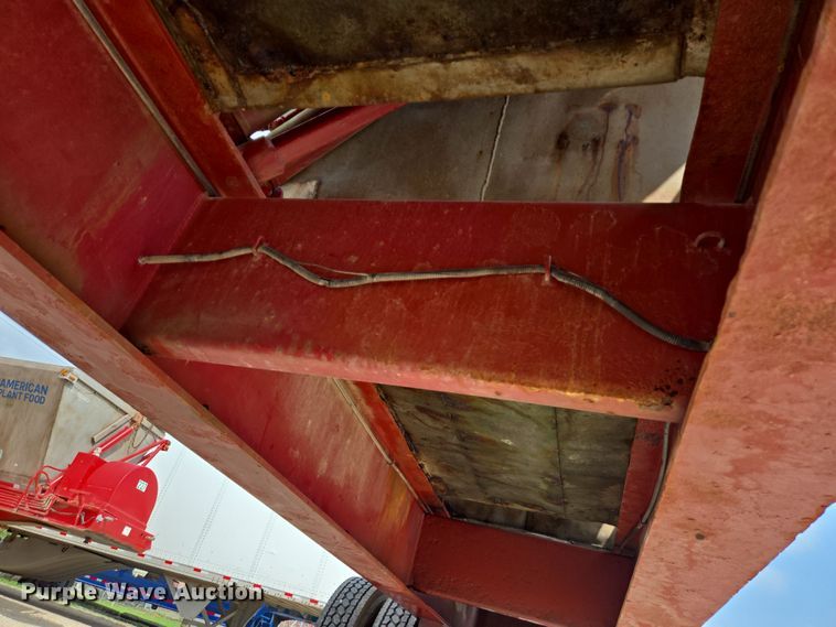 image for item DT4794 1980 Killebrew fertilizer tender trailer