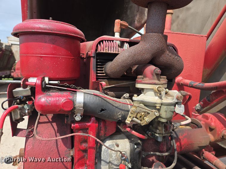 image for item DT4794 1980 Killebrew fertilizer tender trailer