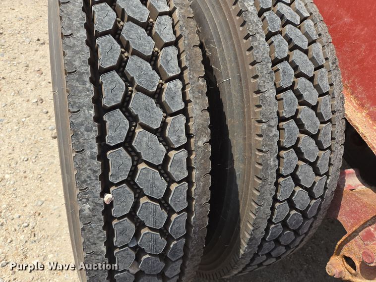 image for item DT4794 1980 Killebrew fertilizer tender trailer