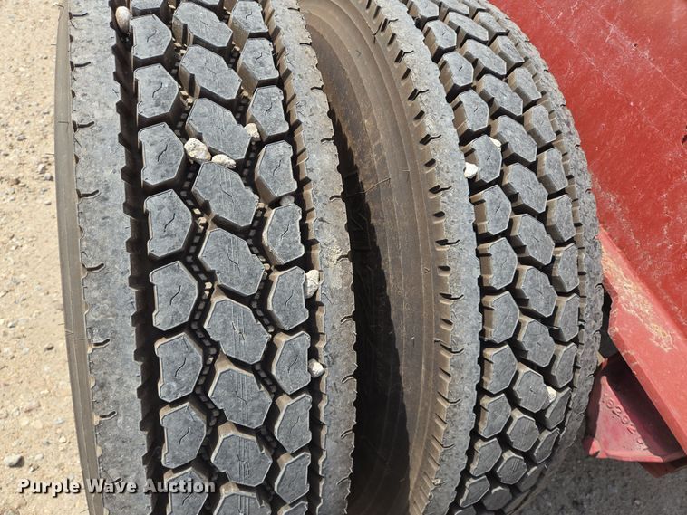 image for item DT4794 1980 Killebrew fertilizer tender trailer