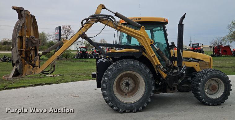 image for item DT7705 2004 Challenger MT525B MFWD tractor